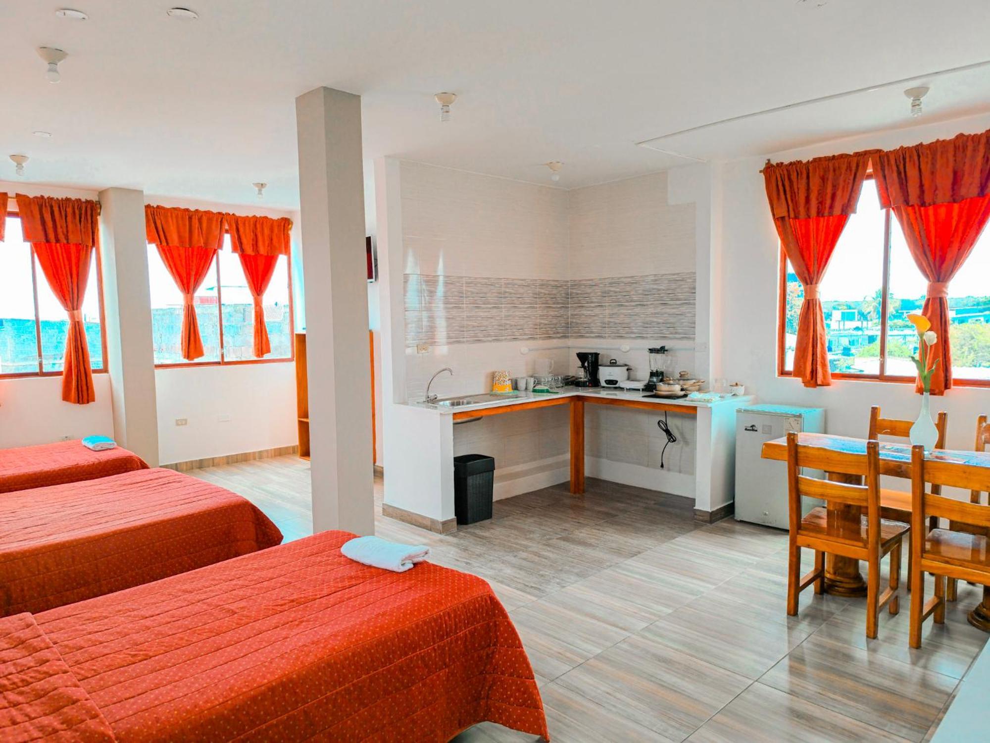 Suites En El Centro Puerto Ayora  Extérieur photo